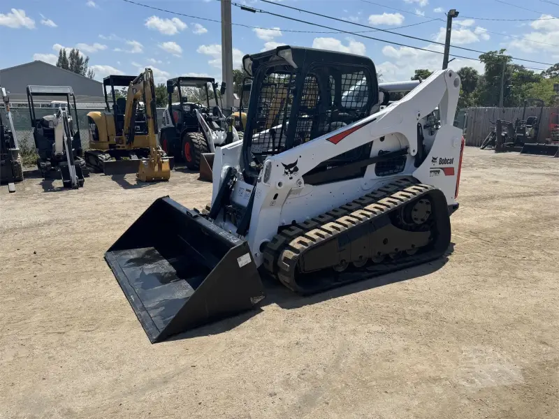 2014 Bobcat T750 photo 1