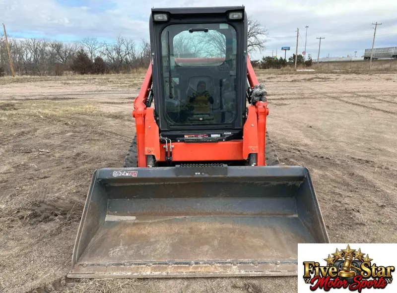 2020 Kubota SVL65-2 photo 2