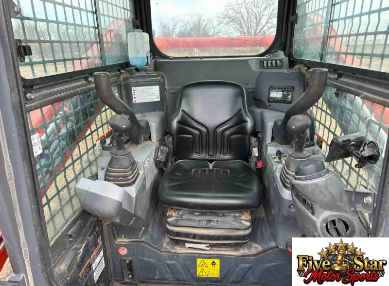 2020 Kubota SVL65-2 photo 33