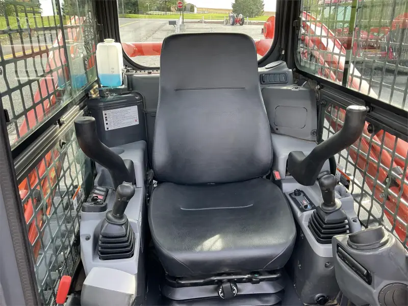 2016 Kubota SVL 75-2 photo 12