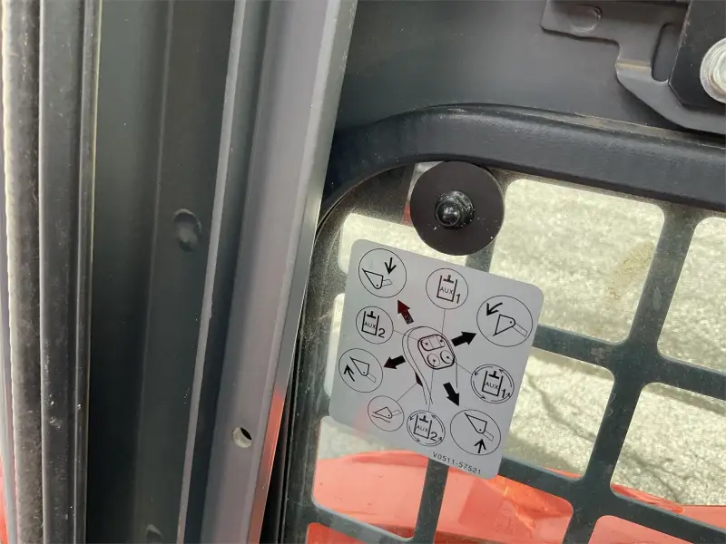 2016 Kubota SVL 75-2 photo 4