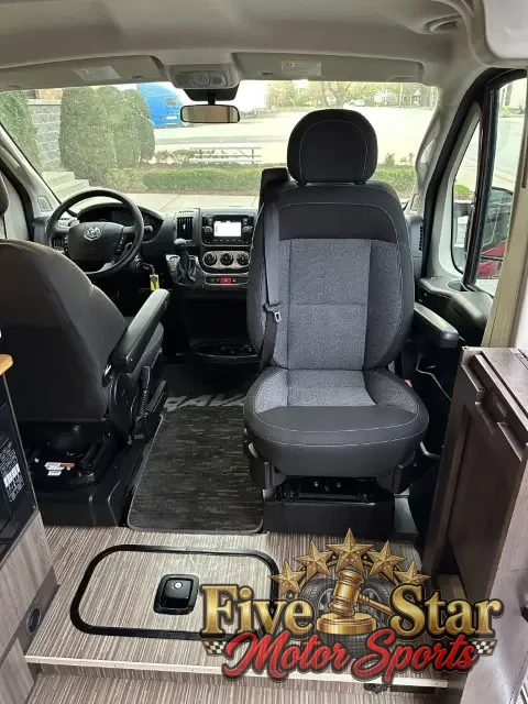 2018 Winnebago Travato 59K photo 35