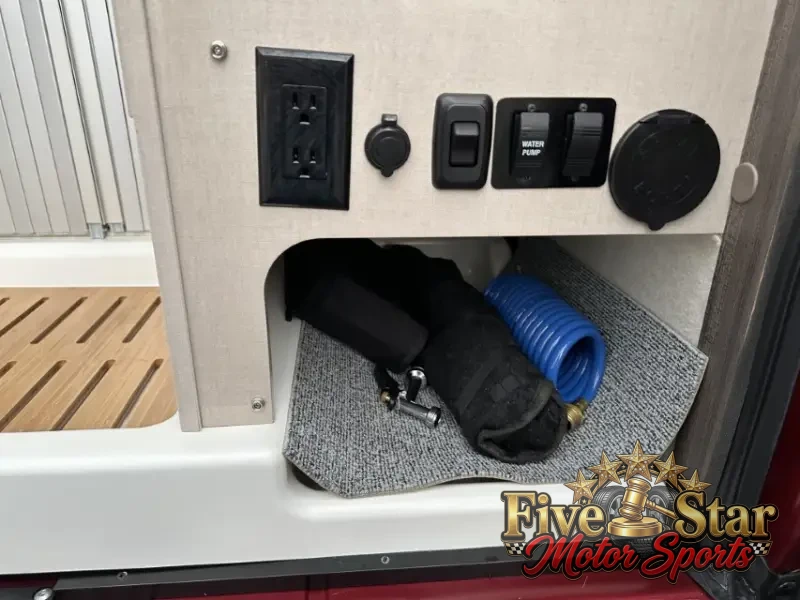 2018 Winnebago Travato 59K photo 34