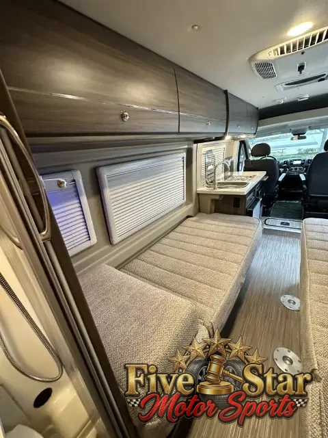2018 Winnebago Travato 59K photo 31