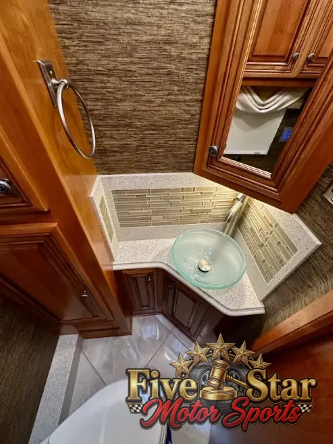 2015 Newmar DUTCH STAR 4018 photo 27