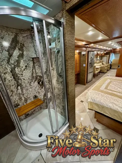 2015 Newmar DUTCH STAR 4018 photo 24
