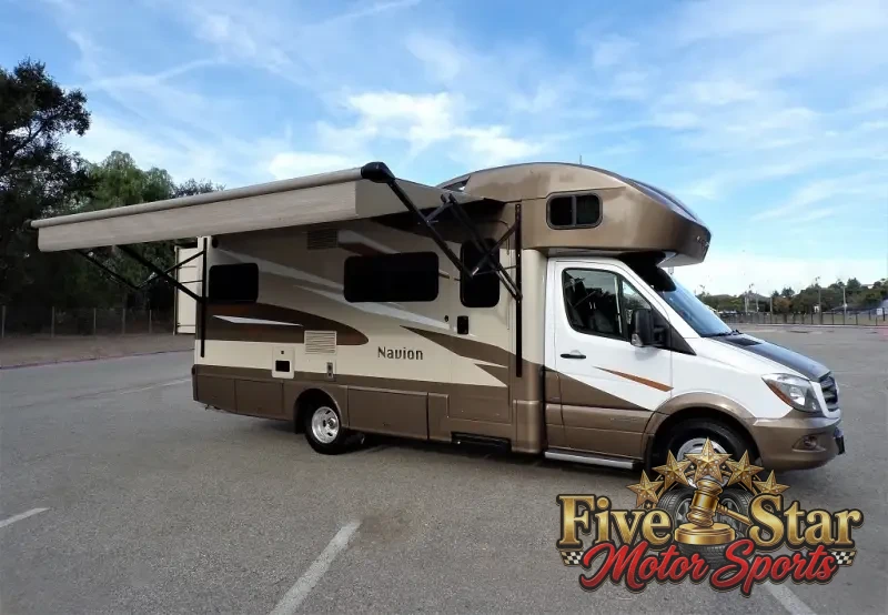 2017 Winnebago Navion 24G photo 26