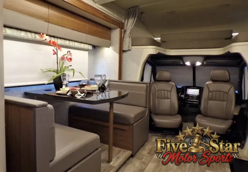 2017 Winnebago Navion 24G photo 11