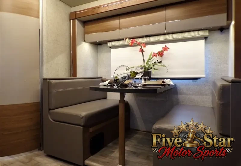 2017 Winnebago Navion 24G photo 7