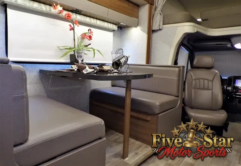 2017 Winnebago Navion 24G photo 10