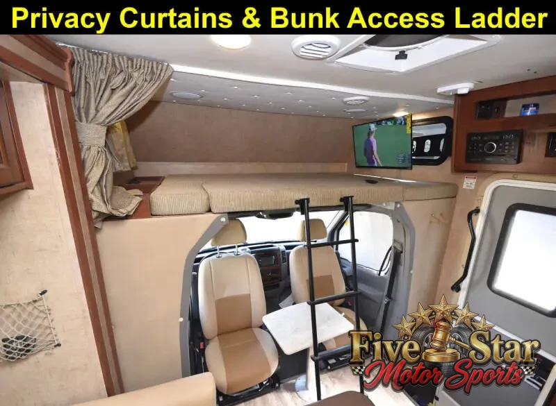 2017 Forest River Sunseeker 2400R photo 34