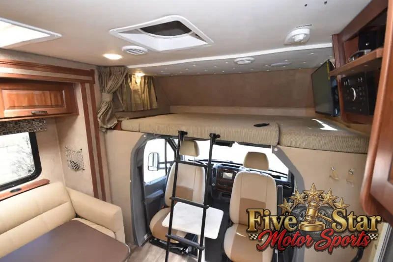 2017 Forest River Sunseeker 2400R photo 24