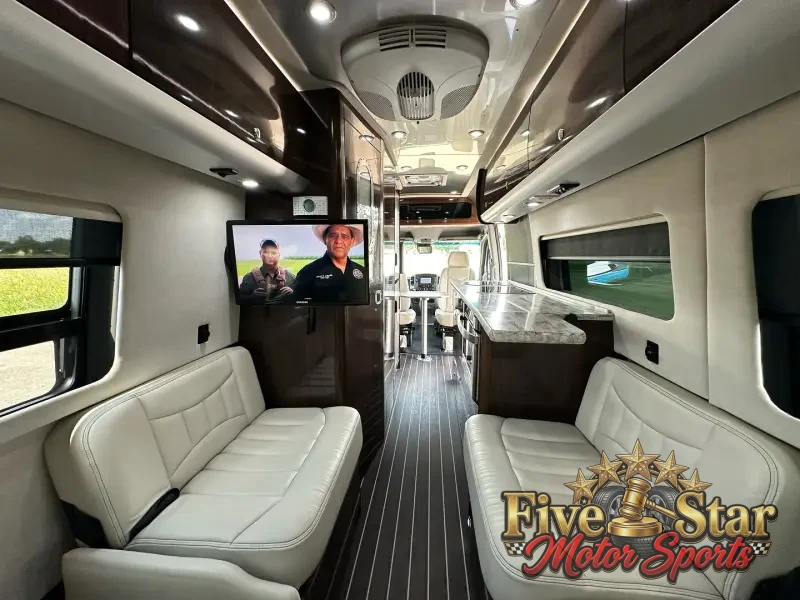 2016 Airstream Interstate EXT Grand Tour Series photo 53