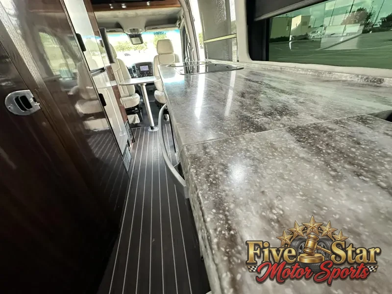 2016 Airstream Interstate EXT Grand Tour Series photo 9