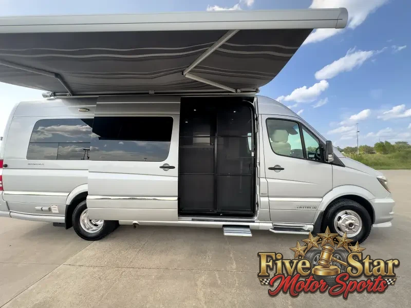 2016 Airstream Interstate EXT Grand Tour Series photo 44