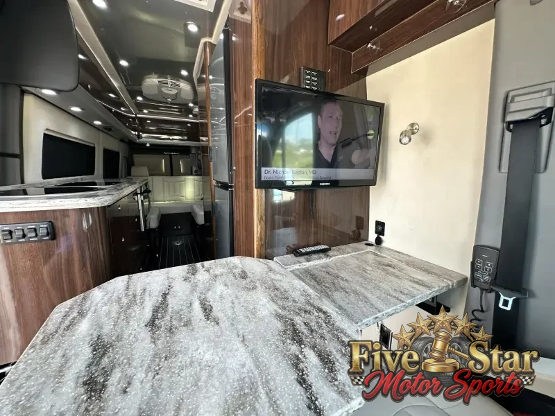 2016 Airstream Interstate EXT Grand Tour Series photo 7