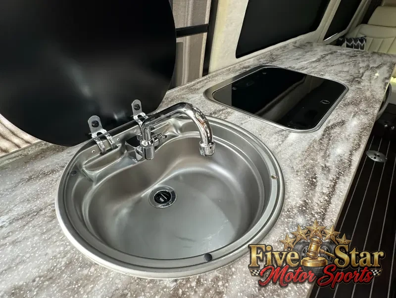 2016 Airstream Interstate EXT Grand Tour Series photo 38