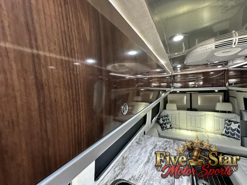 2016 Airstream Interstate EXT Grand Tour Series photo 11