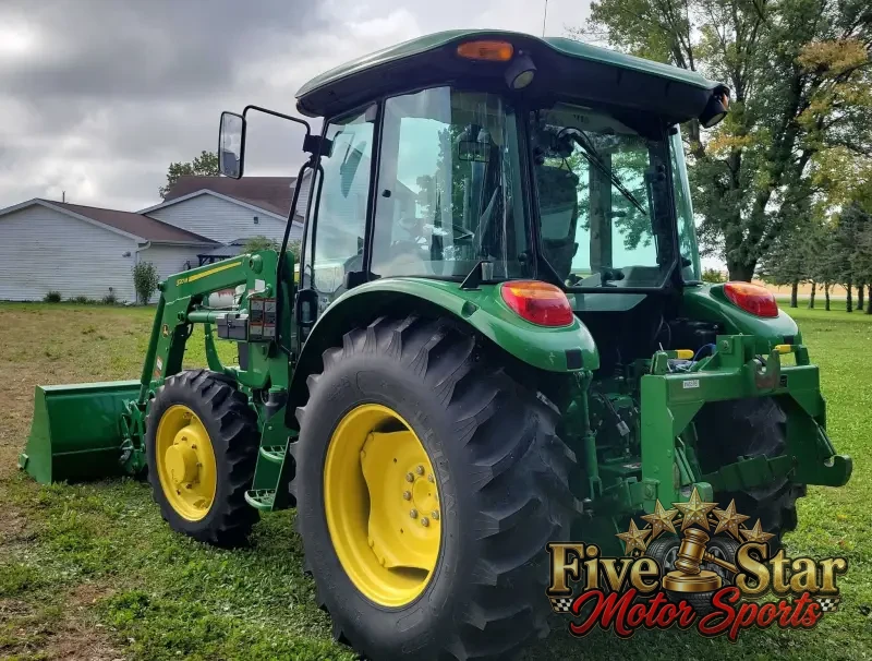 2015 John Deere 5075E photo 7