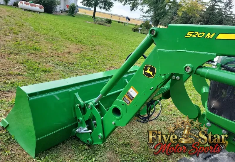 2015 John Deere 5075E photo 14