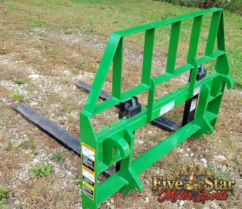 2015 John Deere 5075E photo 98