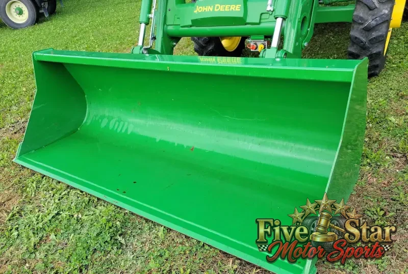 2015 John Deere 5075E photo 11