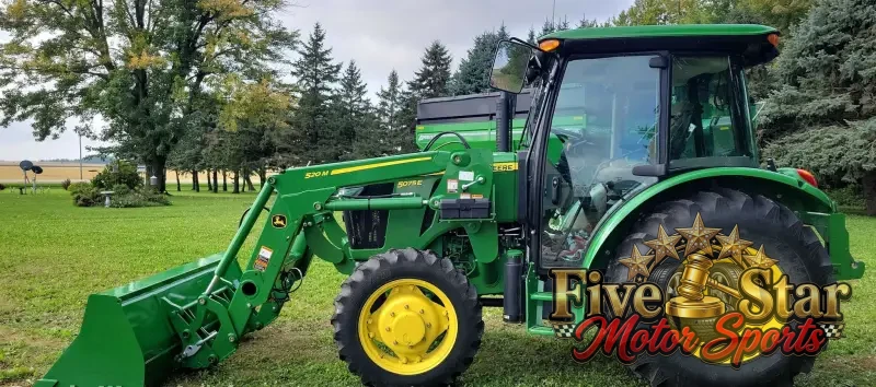 2015 John Deere 5075E photo 8
