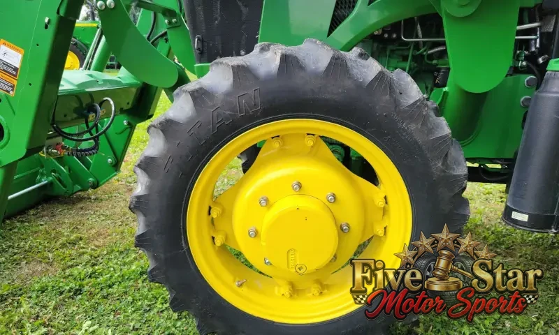 2015 John Deere 5075E photo 81