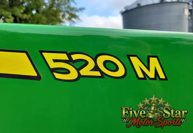 2015 John Deere 5075E photo 25