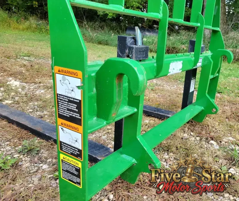 2015 John Deere 5075E photo 99