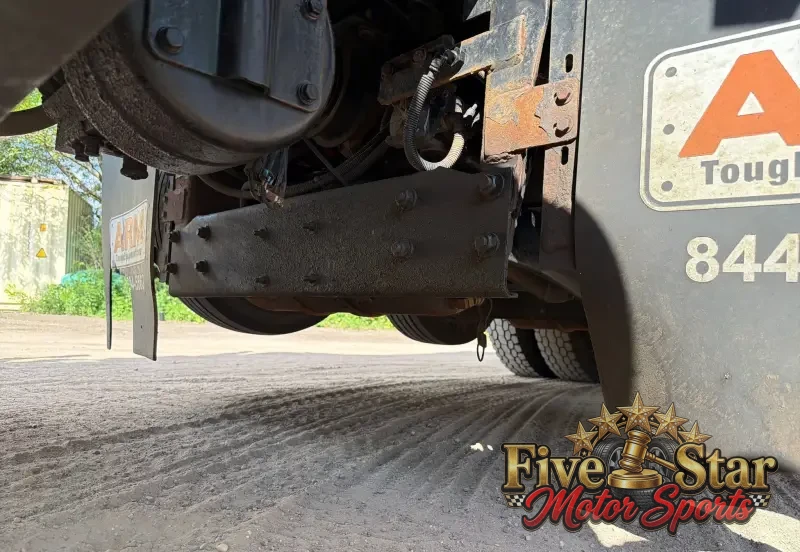 2021 Peterbilt 567 Quad-Axle Dump Truck photo 9