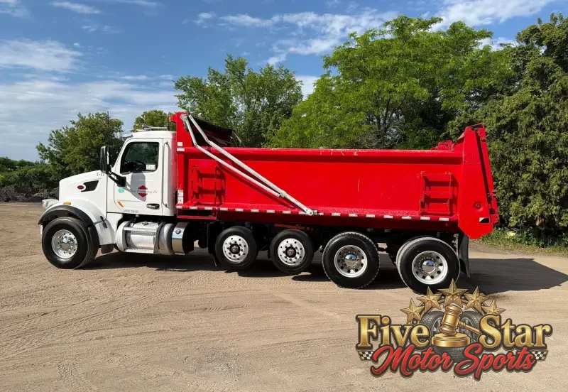 2021 Peterbilt 567 Quad-Axle Dump Truck photo 8