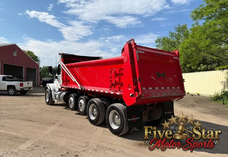 2021 Peterbilt 567 Quad-Axle Dump Truck photo 7