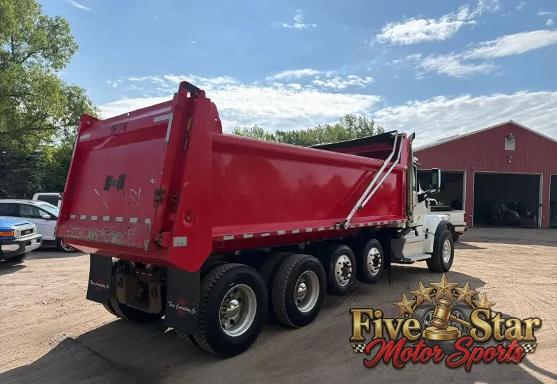 2021 Peterbilt 567 Quad-Axle Dump Truck photo 5