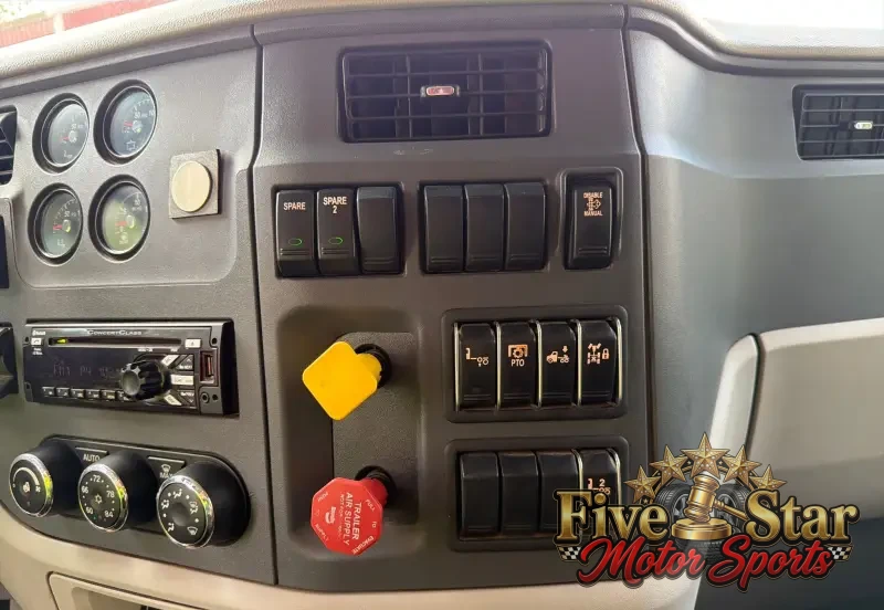 2021 Peterbilt 567 Quad-Axle Dump Truck photo 71