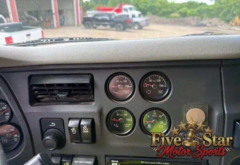 2021 Peterbilt 567 Quad-Axle Dump Truck photo 69