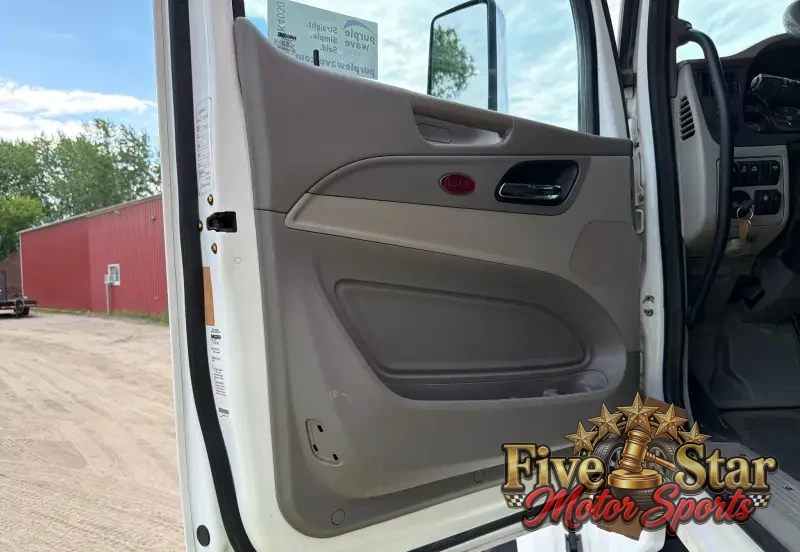 2021 Peterbilt 567 Quad-Axle Dump Truck photo 57