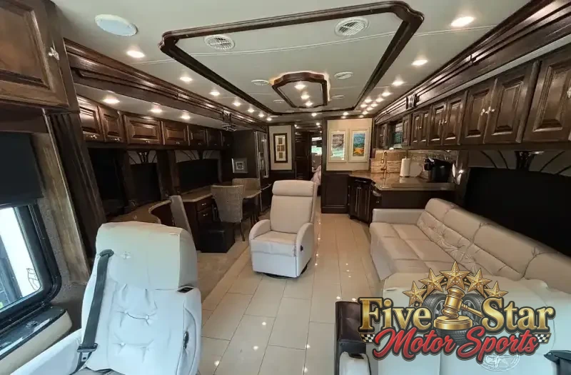 2016 Tiffin Phaeton 36GH photo 120