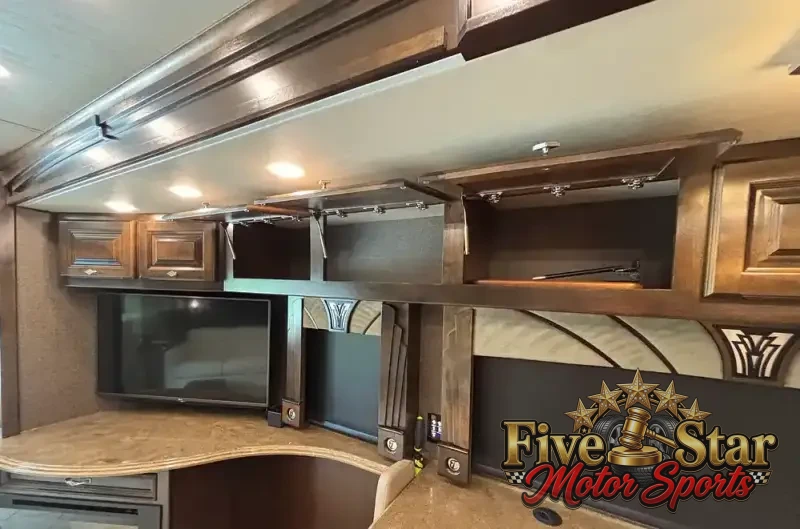 2016 Tiffin Phaeton 36GH photo 86
