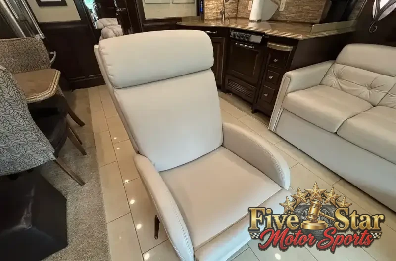 2016 Tiffin Phaeton 36GH photo 78