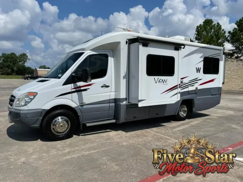 2014 Winnebago View 24g photo 1
