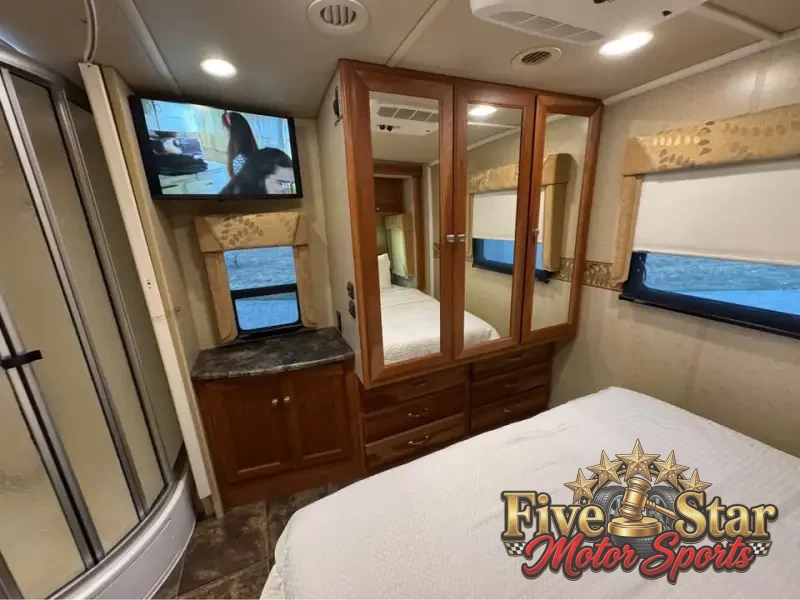 2013 Itasca Cambria 30 photo 3