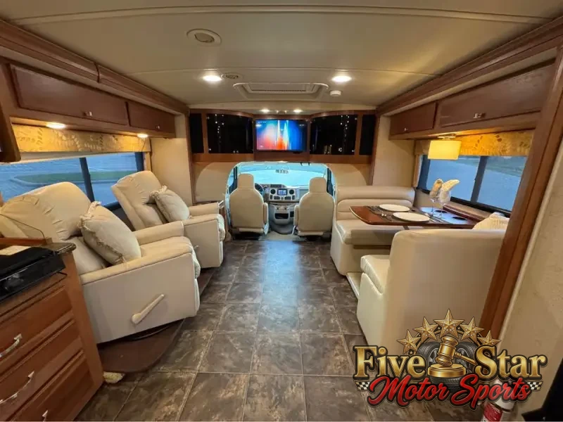 2013 Itasca Cambria 30 photo 16