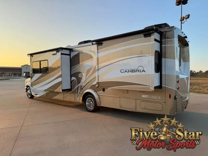 2013 Itasca Cambria 30 photo 12