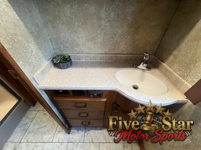2011 Tiffin Allegro Red 36QSA photo 46