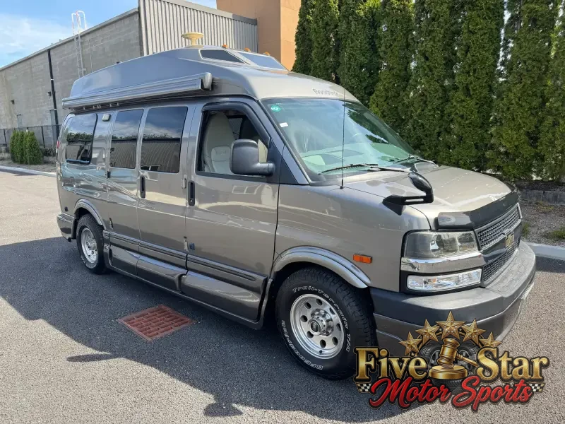 2010 Roadtrek 170 Versatile photo 29