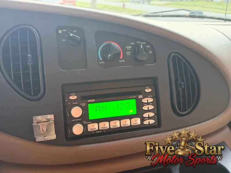 2007 Winnebago Aspect 26A photo 4