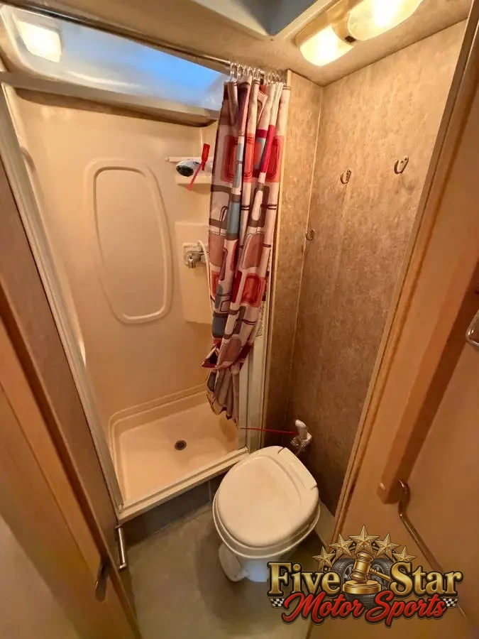 2007 Winnebago Aspect 26A photo 7