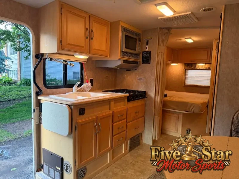 2007 Winnebago Aspect 26A photo 11