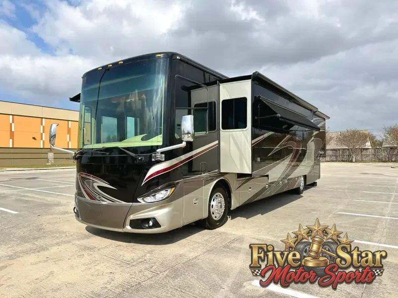 2015 Tiffin Phaeton 40QBH photo 33
